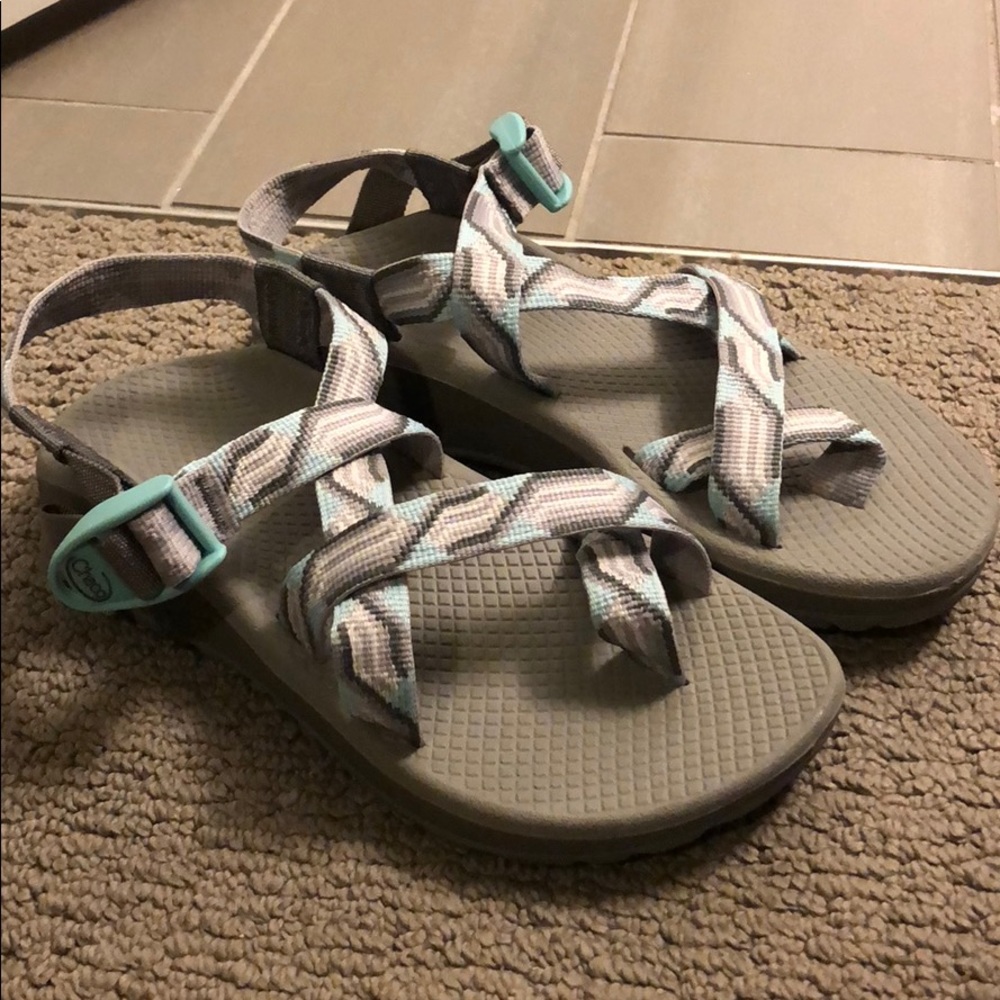 Chacos size 6